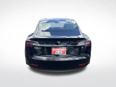 More photos of 2021 Tesla Model 3 Standard Range Plus at Diamond Jim's Motor Cars, WI