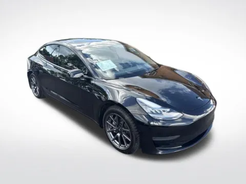 Black 2021 Tesla Model 3 Standard Range Plus for sale in Milwaukee, WI