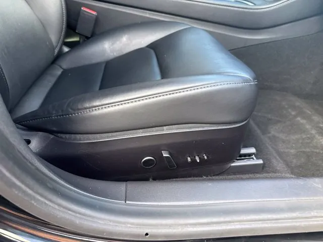 Tesla Model 3 photo 22