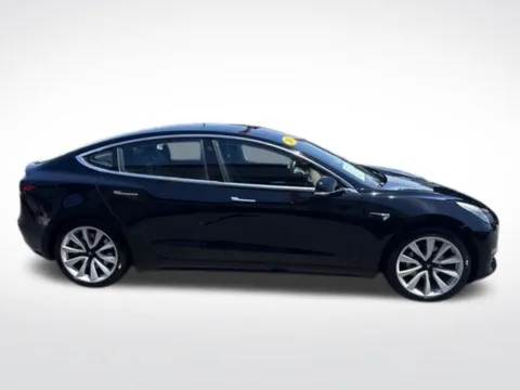 Photos of 2018 Tesla Model 3 Mid Range for sale in Milwaukee, WI at Diamond Jim's Motor Cars