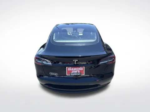 More photos of 2018 Tesla Model 3 Mid Range at Diamond Jim's Motor Cars, WI