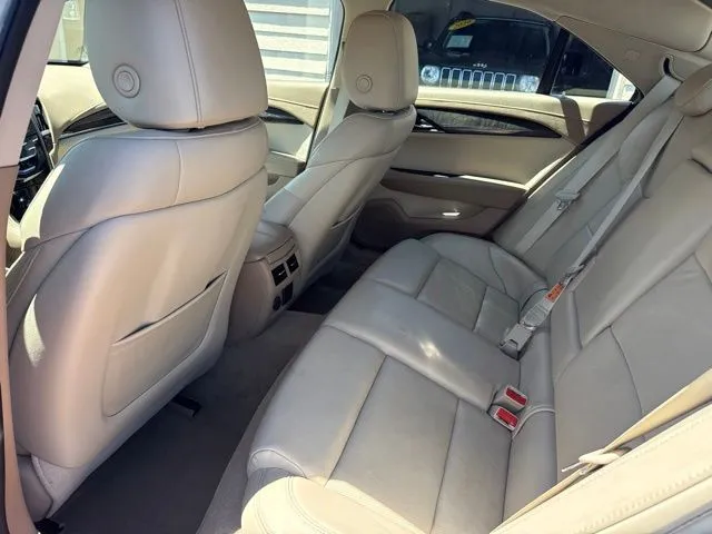 Cadillac ATS photo 15