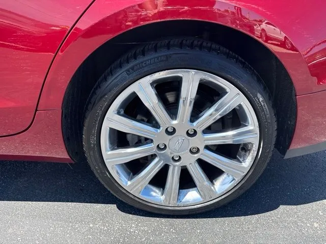 Cadillac ATS photo 16