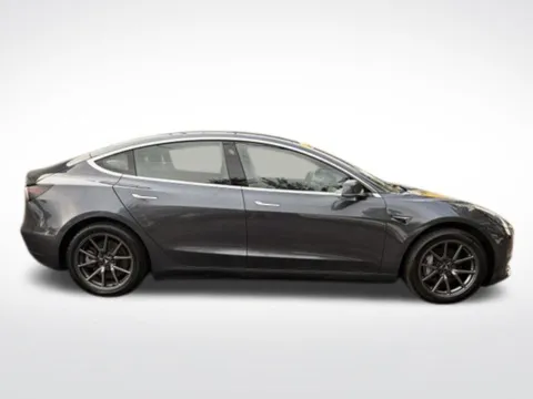 Photos of 2019 Tesla Model 3 Long Range for sale in Milwaukee, WI at Diamond Jim's Motor Cars