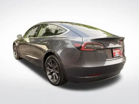 More photos of 2019 Tesla Model 3 Long Range at Diamond Jim's Motor Cars, WI