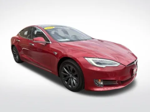 Red 2020 Tesla Model S Long Range Plus for sale in Milwaukee, WI