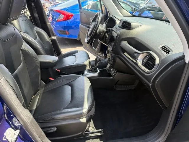 Jeep Renegade photo 23