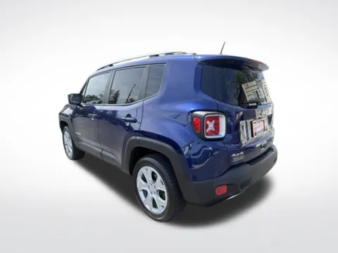 More photos of 2018 Jeep Renegade Limited at Diamond Jim's Motor Cars, WI