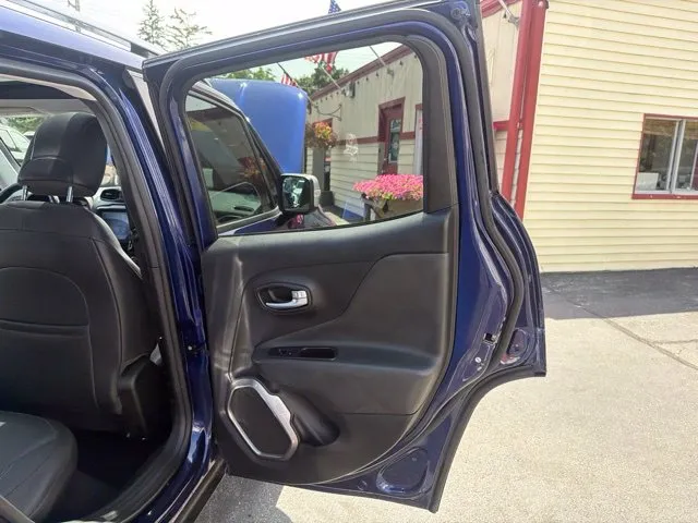 Jeep Renegade photo 22