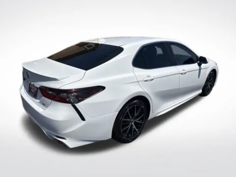 Another view of 2022 Toyota Camry SE for sale in Milwaukee, WI at Diamond Jim's Motor Cars