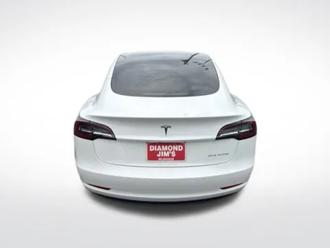 More photos of 2022 Tesla Model 3 Long Range at Diamond Jim's Motor Cars, WI