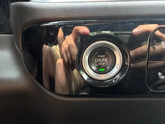 Chevrolet Silverado photo 26