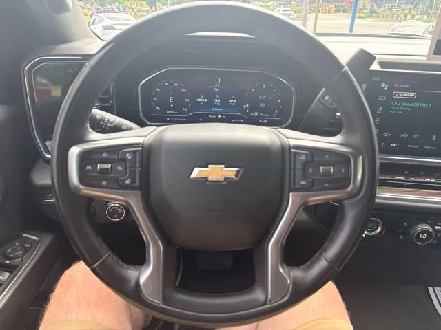 Chevrolet Silverado photo 20