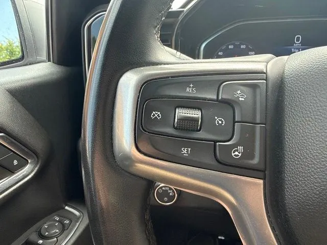 Chevrolet Silverado photo 21