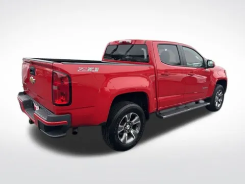 Another view of 2015 Chevrolet Colorado Z71 for sale in Milwaukee, WI at Diamond Jim's Motor Cars