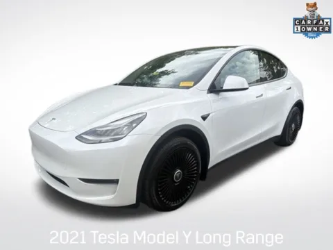 White 2021 Tesla Model Y Long Range for sale in Milwaukee, WI