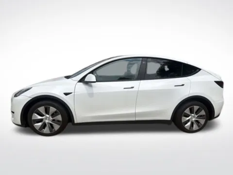 Photos of 2021 Tesla Model Y Long Range for sale in Milwaukee, WI at Diamond Jim's Motor Cars