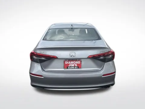 More photos of 2022 Honda Civic Sport at Diamond Jim's Motor Cars, WI