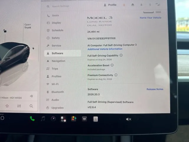 Tesla Model 3 photo 31