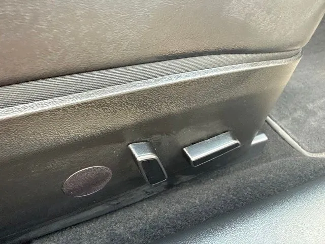 Tesla Model 3 photo 22