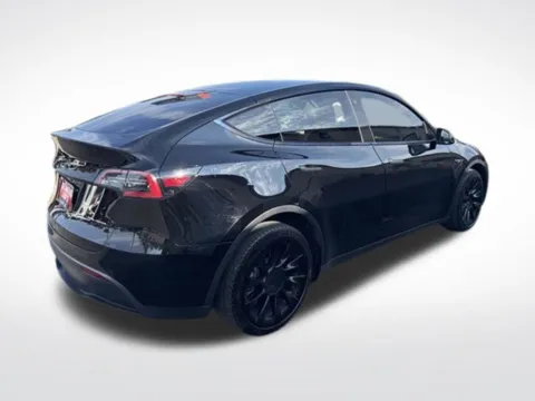 Another view of 2022 Tesla Model Y Long Range for sale in Milwaukee, WI at Diamond Jim's Motor Cars