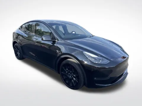 Black 2022 Tesla Model Y Long Range for sale in Milwaukee, WI
