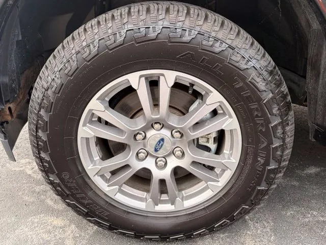 Ford F-150 photo 22