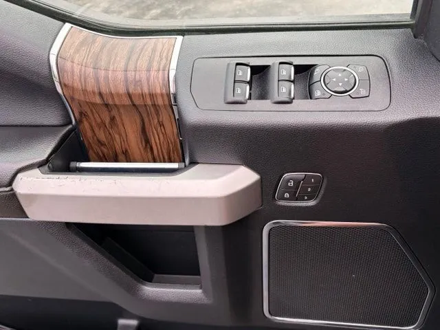 Ford F-150 photo 21