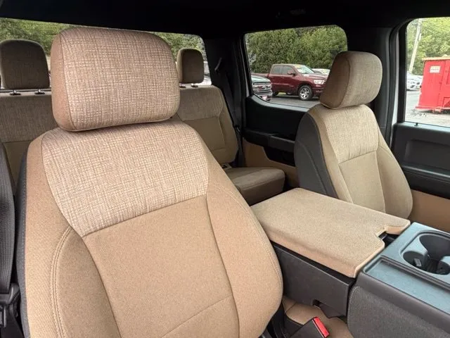 Ford F-150 photo 32
