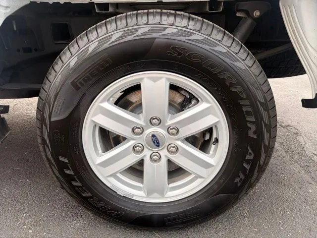 Ford F-150 photo 13