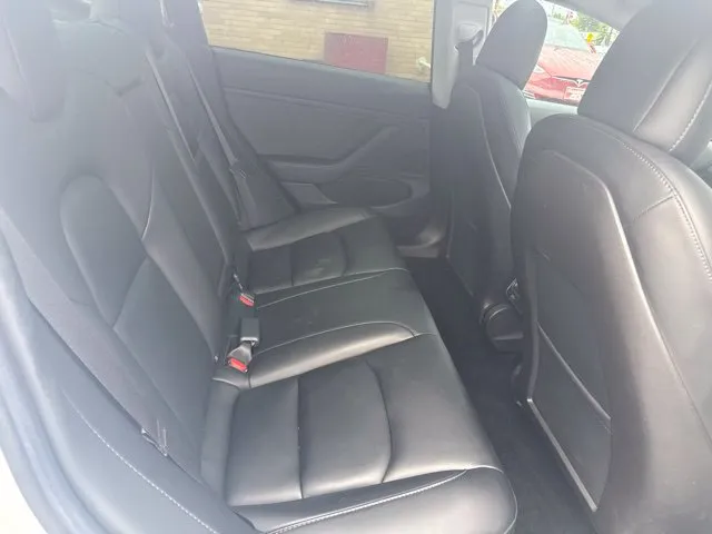Tesla Model 3 photo 20