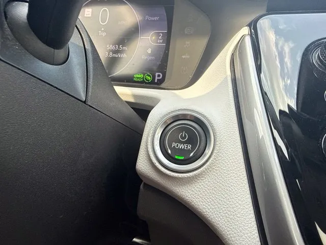 Chevrolet Bolt EUV photo 31