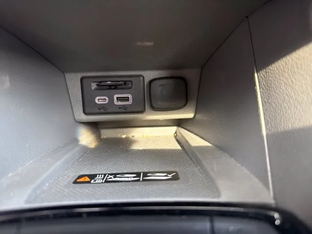 Chevrolet Bolt EUV photo 34