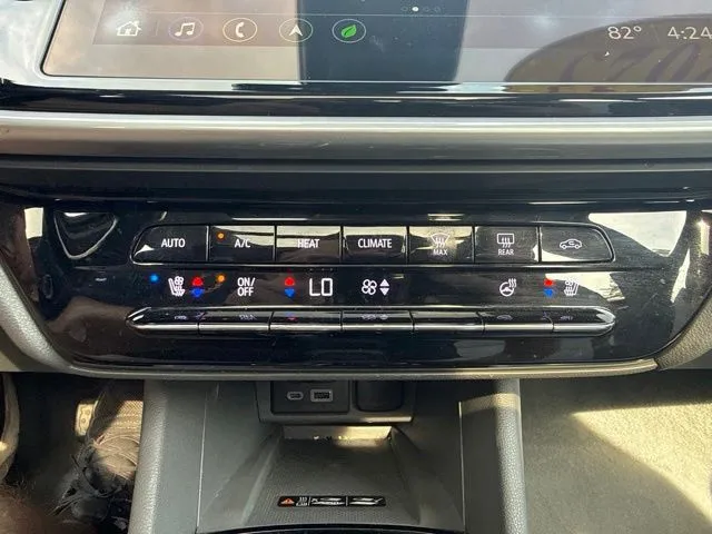 Chevrolet Bolt EUV photo 33