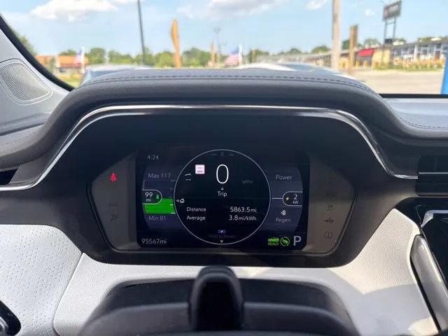 Chevrolet Bolt EUV photo 28