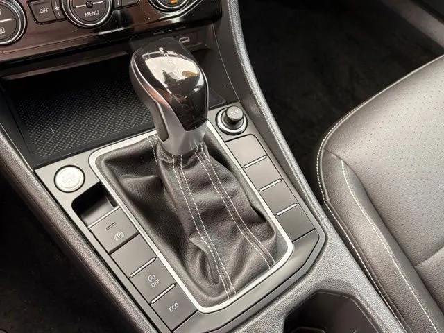 Volkswagen Jetta photo 18