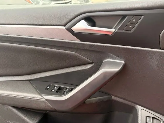 Volkswagen Jetta photo 19