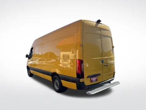 More photos of 2021 Mercedes-Benz Sprinter 2500 Cargo 170 WB at Diamond Jim's Motor Cars, WI