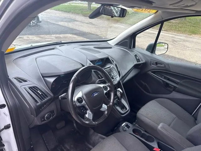 Ford Transit Connect photo 11