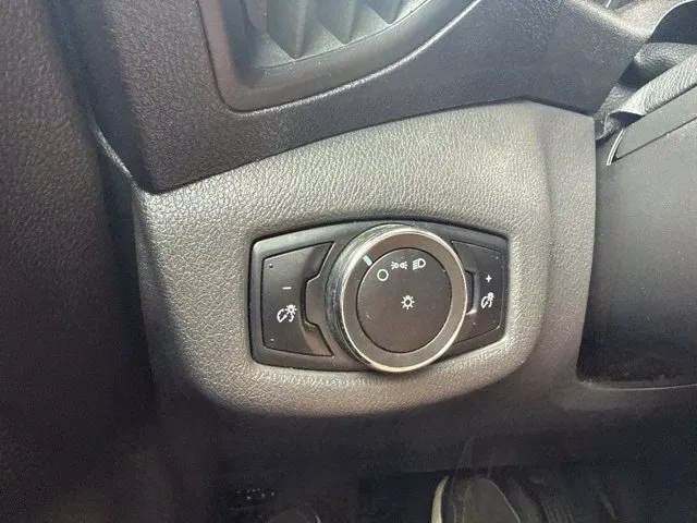 Ford Transit Connect photo 24