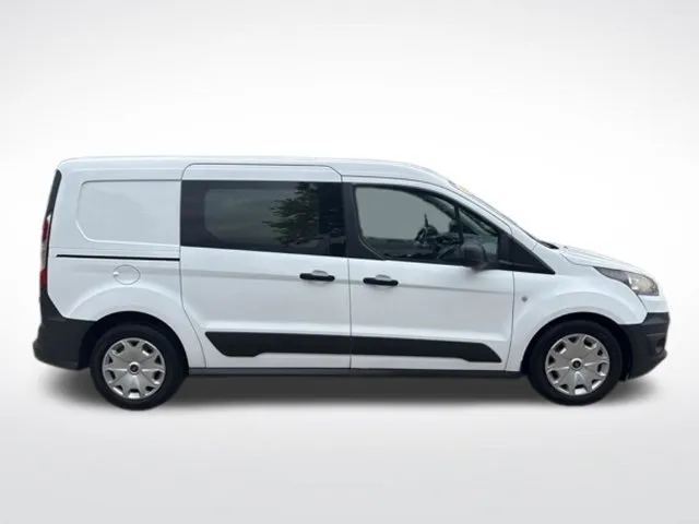Ford Transit Connect photo 2