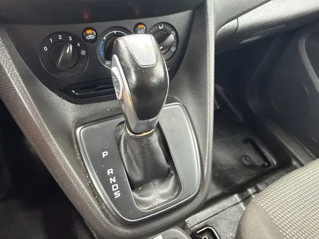 Ford Transit Connect photo 28