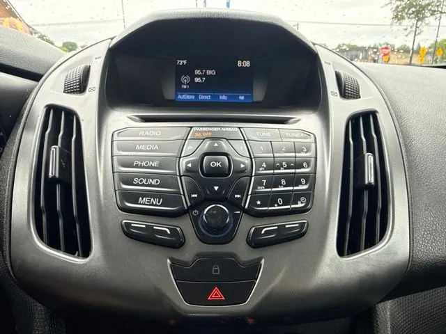 Ford Transit Connect photo 26