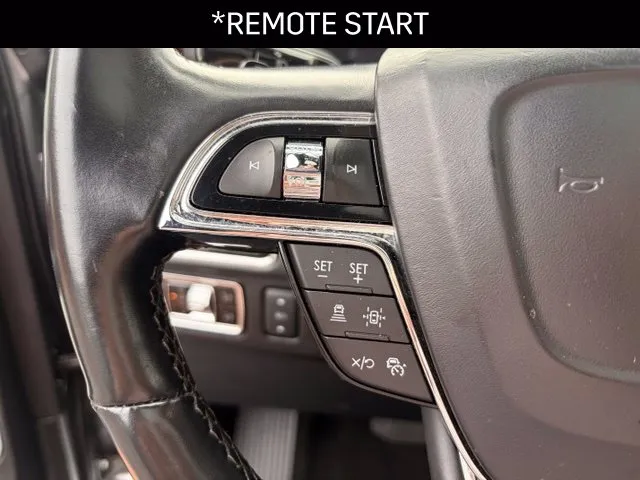 Lincoln Navigator L photo 13