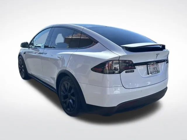 Tesla Model X photo 6