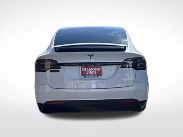 Tesla Model X photo 7