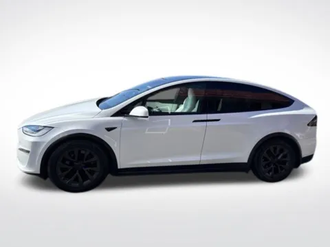More photos of 2022 Tesla Model X at Diamond Jim's Motor Cars, WI