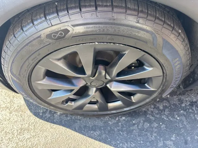 Tesla Model X photo 29