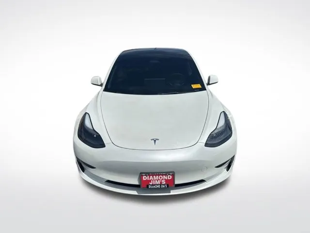 Tesla Model 3 photo 9