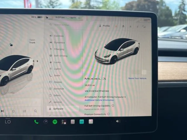 Tesla Model 3 photo 30